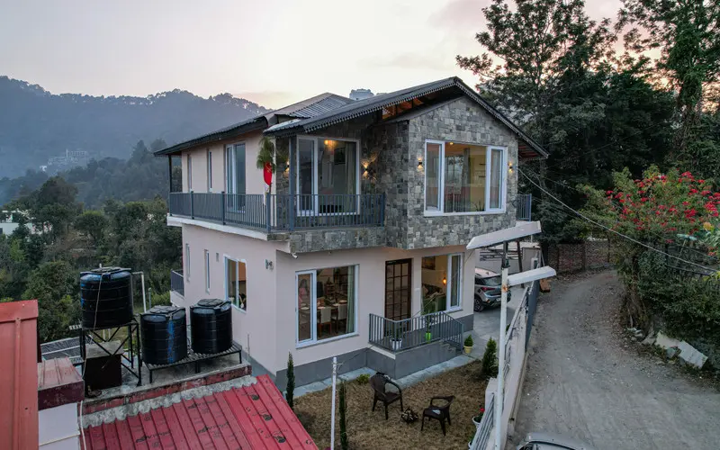 Connect with Trusted Locals